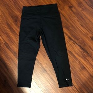 NWOT VS PINK High Waisted Crop Leggings 💜